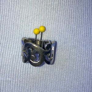 Silpada scroll design ring